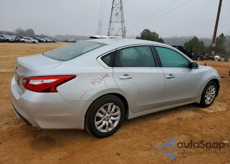 2016 Nissan Altima 2.5 z USA, uszkodzony, nr VIN 1N4AL3AP2GC241579